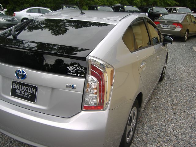 Toyota Prius 2012 photo 16