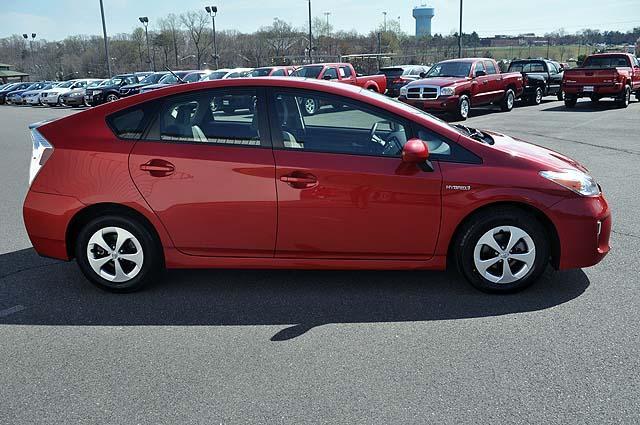 Toyota Prius 2012 photo 15