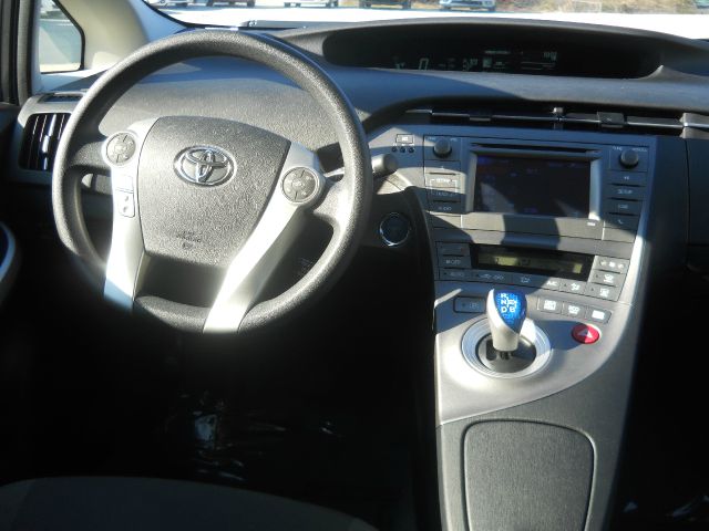 Toyota Prius 2012 photo 31