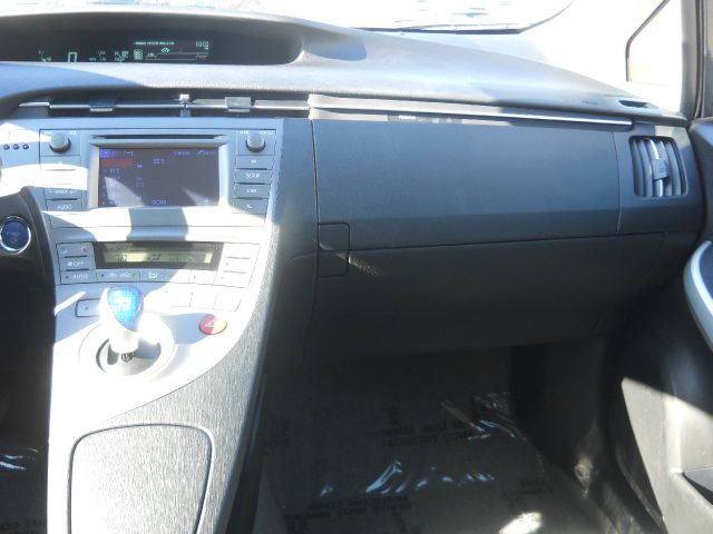 Toyota Prius 2012 photo 8