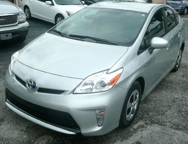 Toyota Prius 2012 photo 2