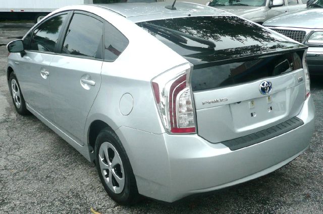 Toyota Prius 2012 photo 3