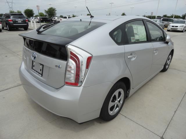 Toyota Prius 2013 photo 5