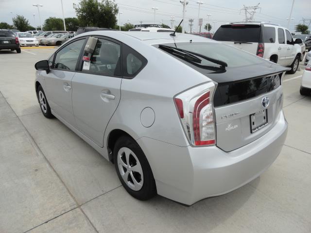 Toyota Prius 2013 photo 7