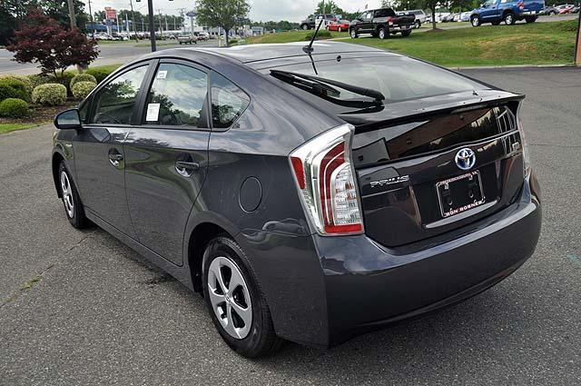 Toyota Prius 2013 photo 1