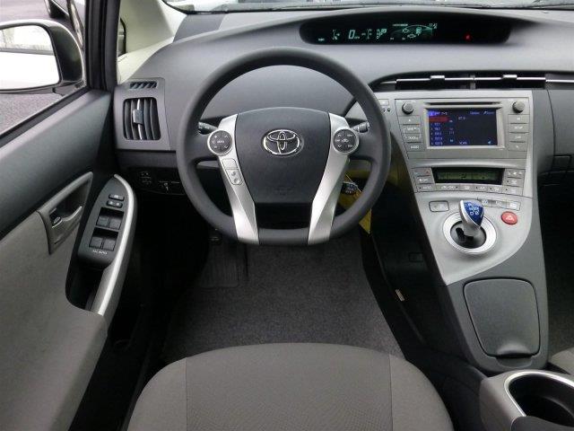 Toyota Prius 2013 photo 11