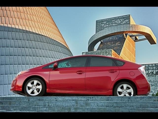 Toyota Prius 2013 photo 2