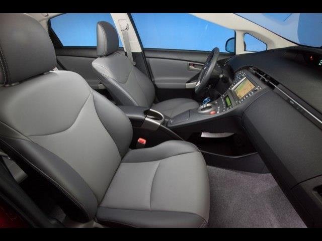 Toyota Prius 2013 photo 2