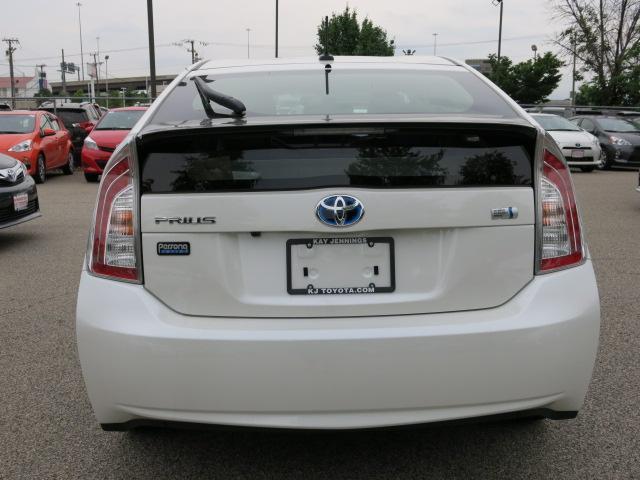 Toyota Prius G 15 Hatchback