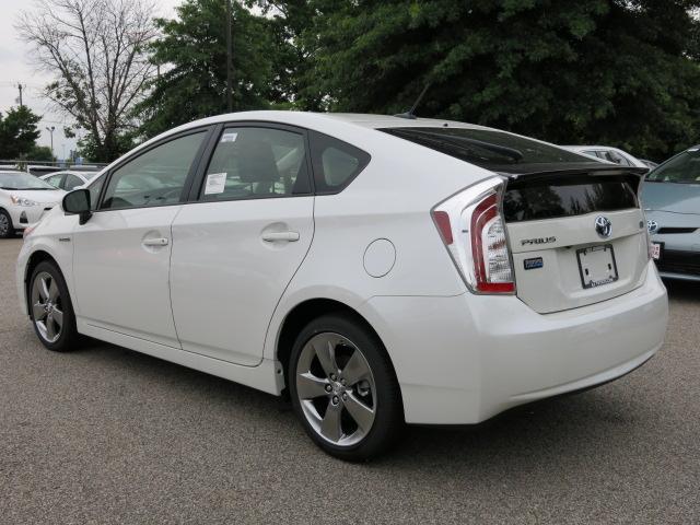 Toyota Prius 2013 photo 1