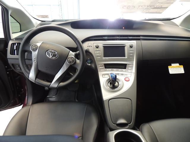 Toyota Prius G 15 Hatchback