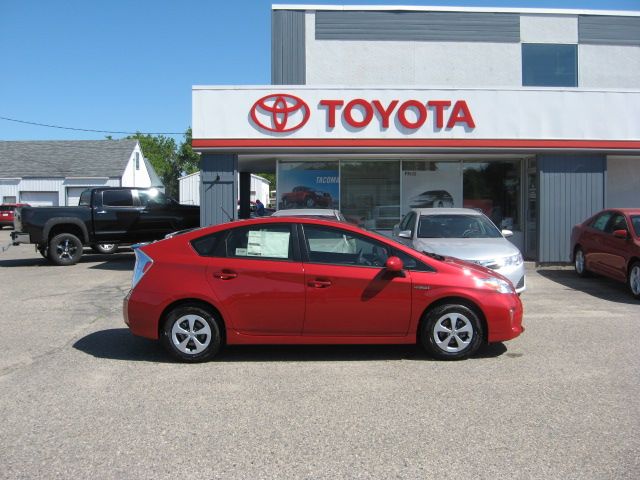 Toyota Prius 2013 photo 2