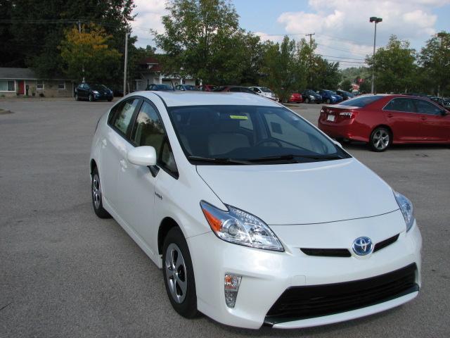 Toyota Prius 2013 photo 1