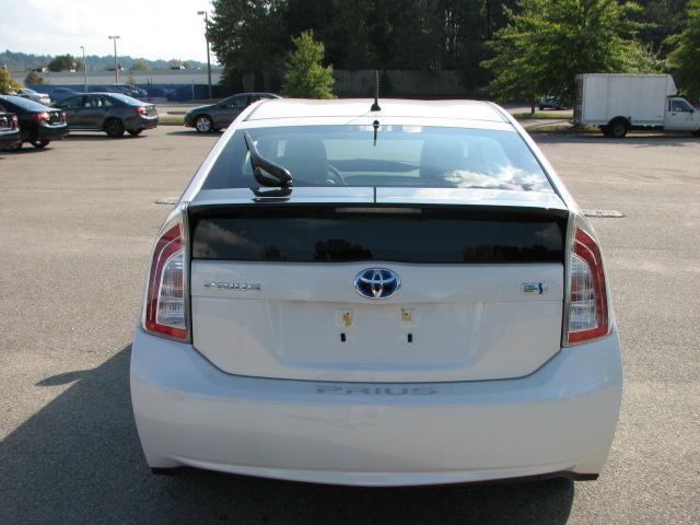 Toyota Prius 2013 photo 3