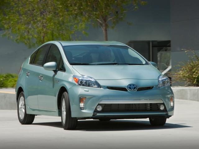 Toyota Prius Plug-in 2013 photo 4