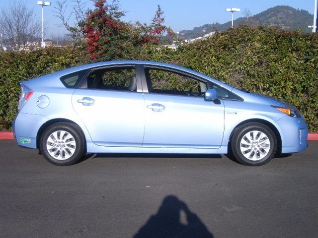 Toyota Prius Plug-in 2012 photo 5