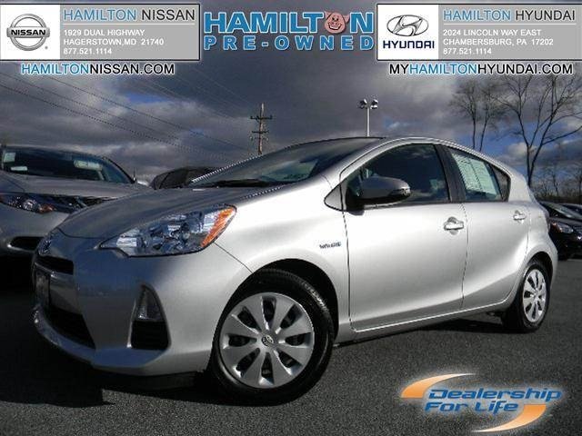 Toyota Prius c 2012 photo 3