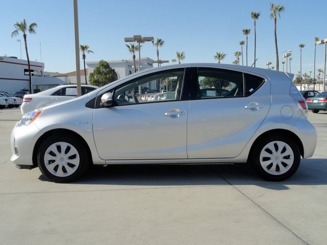 Toyota Prius c 2012 photo 4