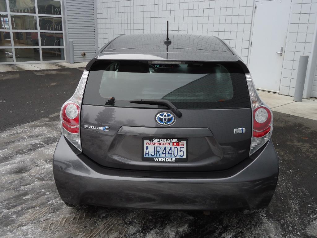 Toyota Prius c 2012 photo 4