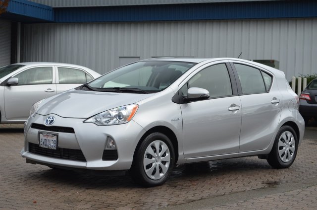 Toyota Prius c 2012 photo 1