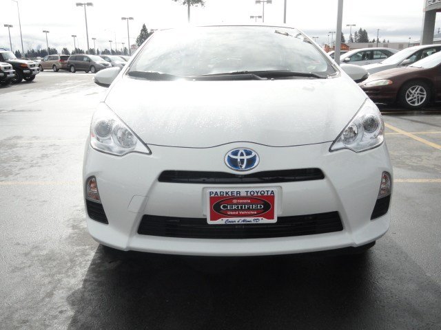 Toyota Prius c 2012 photo 1