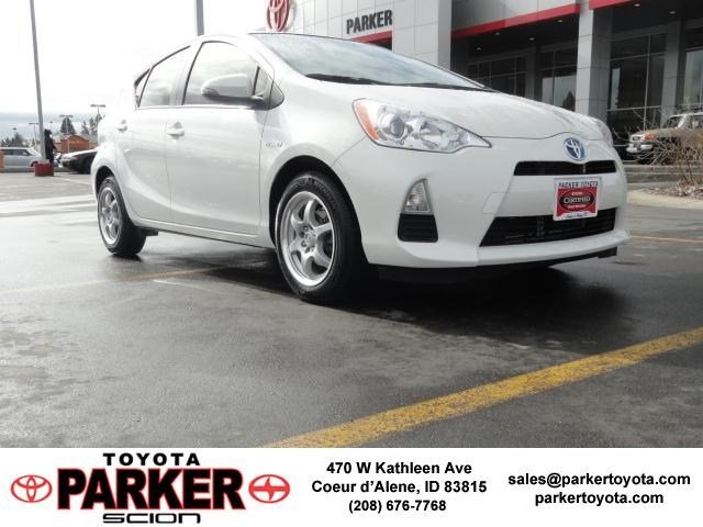 Toyota Prius c 2012 photo 3