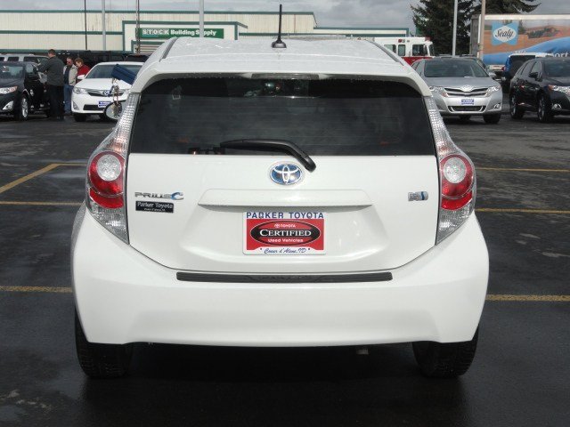 Toyota Prius c 2012 photo 5