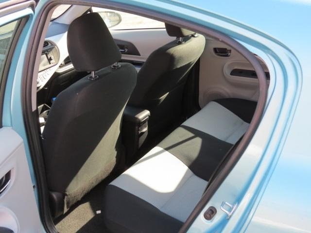 Toyota Prius c 2012 photo 4