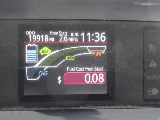 Toyota Prius c 2012 photo 3