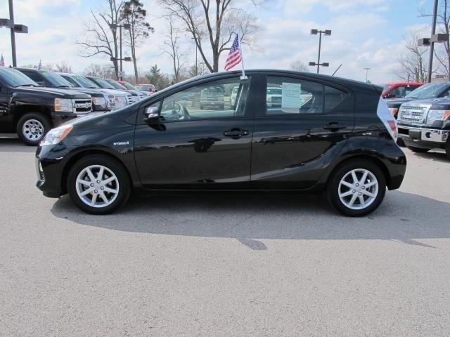 Toyota Prius c 2012 photo 4