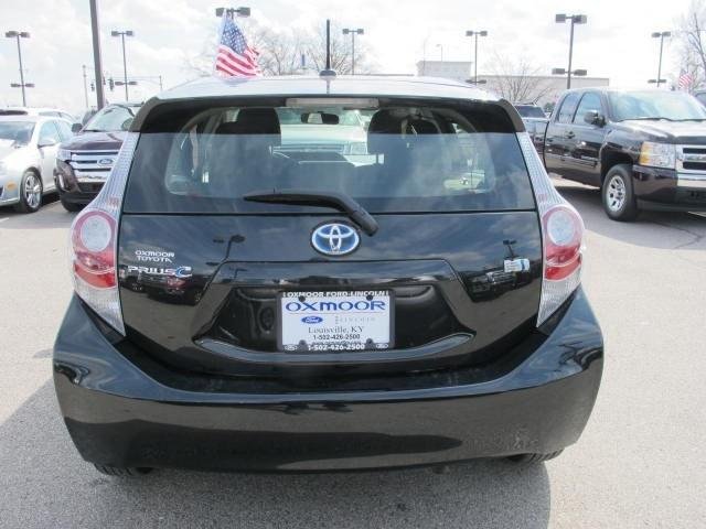 Toyota Prius c 2012 photo 5