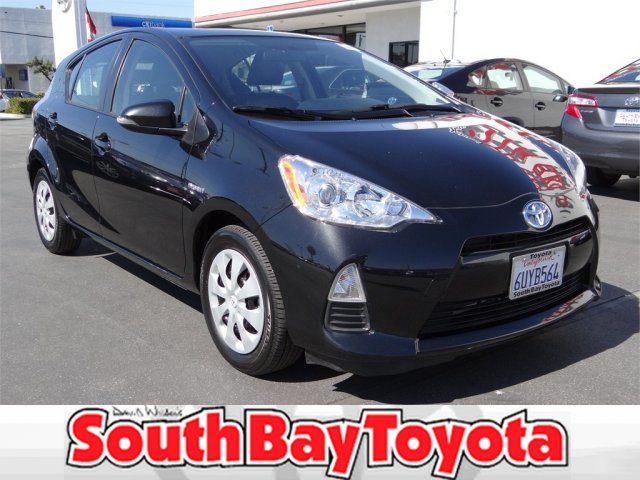 Toyota Prius c 2012 photo 2