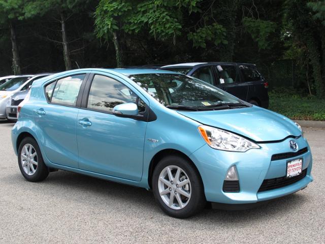 Toyota Prius c 2013 photo 4