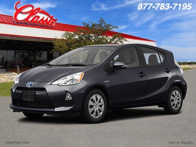 Toyota Prius c 2013 photo 1