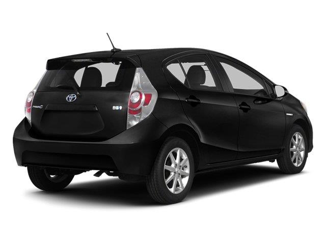 Toyota Prius c 2013 photo 3