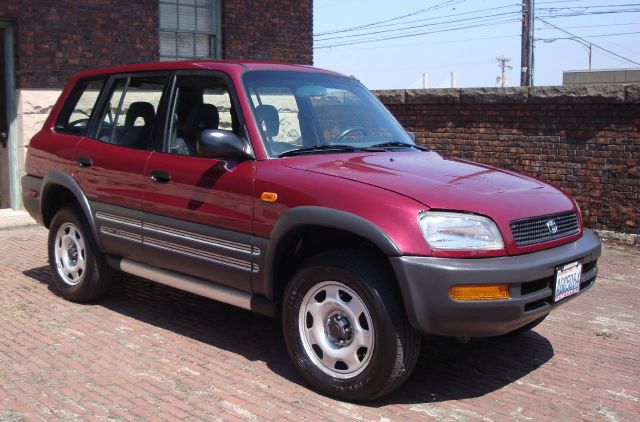 Toyota RAV4 1997 photo 2