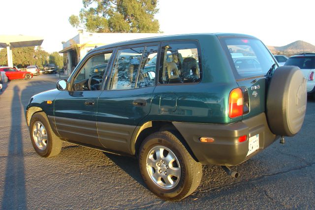 Toyota RAV4 1997 photo 2