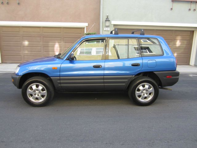 Toyota RAV4 Crew Denali SUV