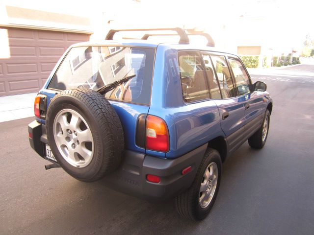 Toyota RAV4 1997 photo 9