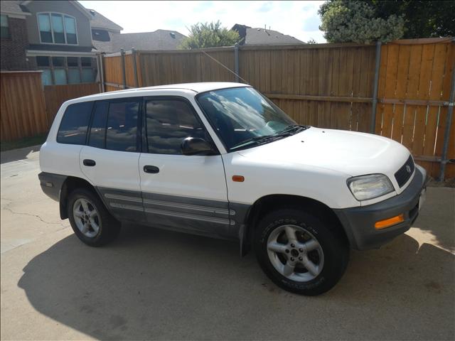 Toyota RAV4 1997 photo 1