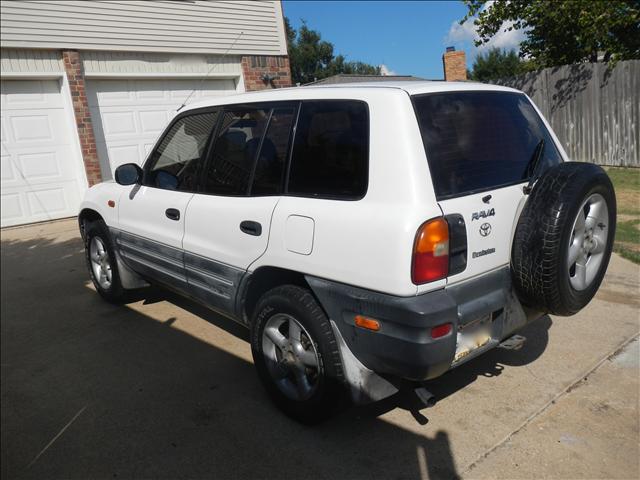 Toyota RAV4 1997 photo 2