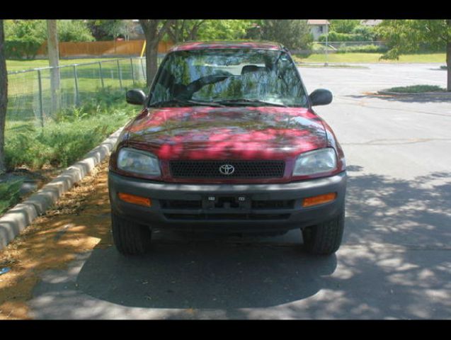 Toyota RAV4 1997 photo 3