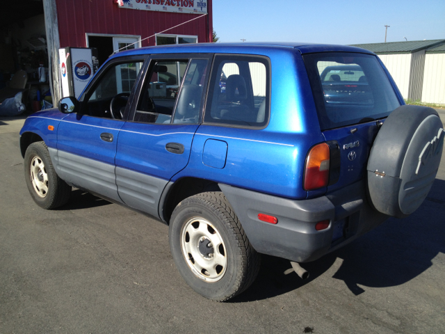 Toyota RAV4 1997 photo 1