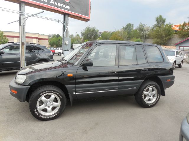 Toyota RAV4 1997 photo 4