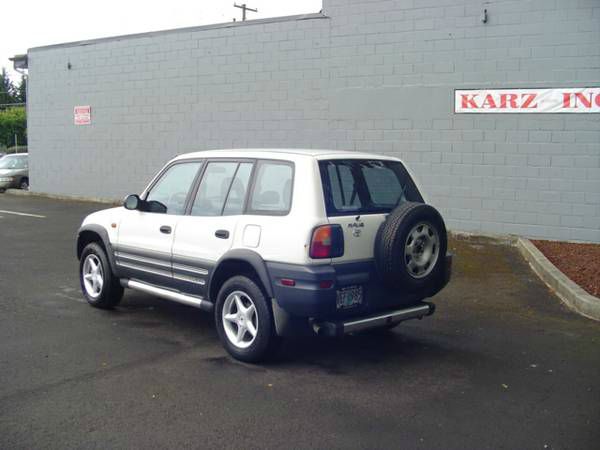 Toyota RAV4 1997 photo 1