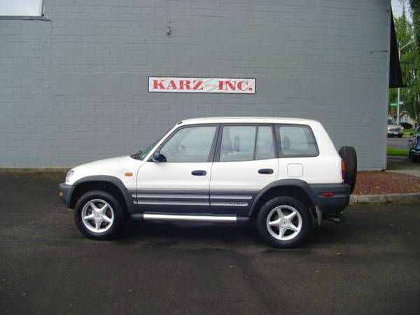 Toyota RAV4 1997 photo 3