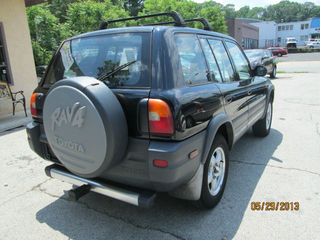 Toyota RAV4 1997 photo 9