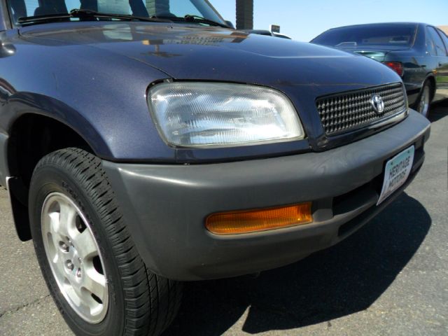 Toyota RAV4 1997 photo 3