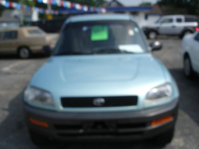 Toyota RAV4 1997 photo 3