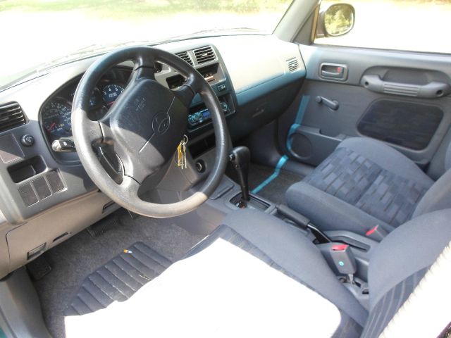 Toyota RAV4 1997 photo 4